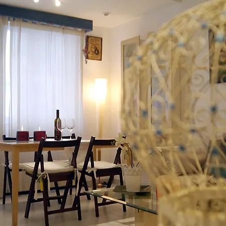 Rosa Apartment